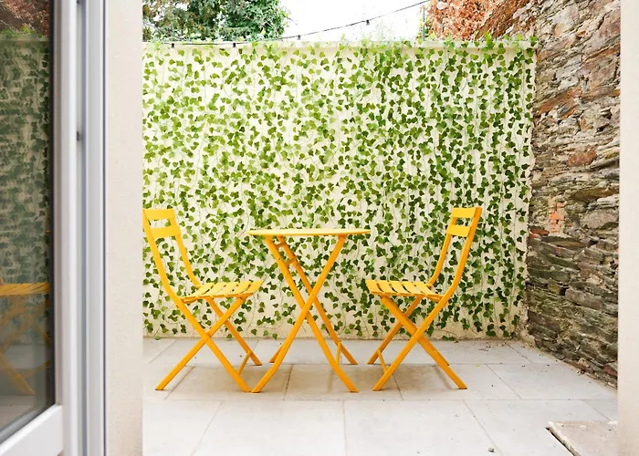 Entièrement Rénové Avec Patio - 2 Personnes Appartamento *